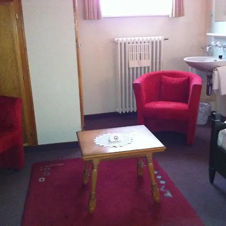 Haus Darioli Πανσιόν 2*