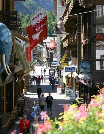 Konukevi Haus Darioli Zermatt