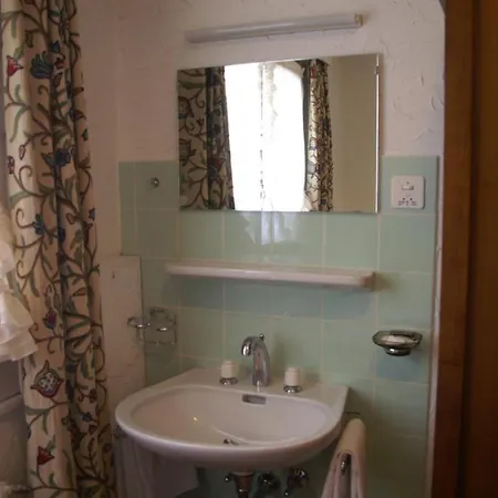 Haus Darioli Πανσιόν 3*